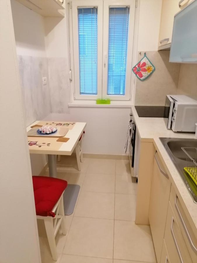 Apartma Ladinka Izola Bagian luar foto