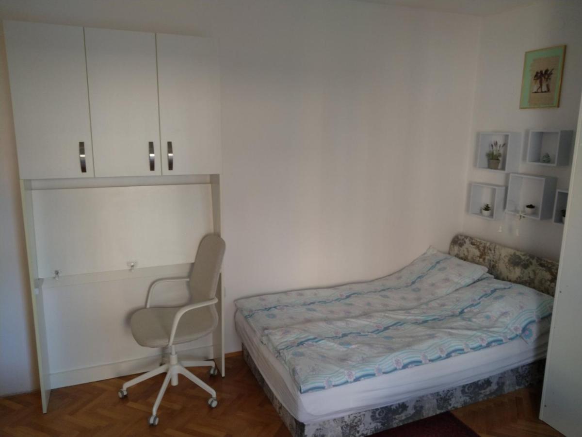 Apartma Ladinka Izola Bagian luar foto